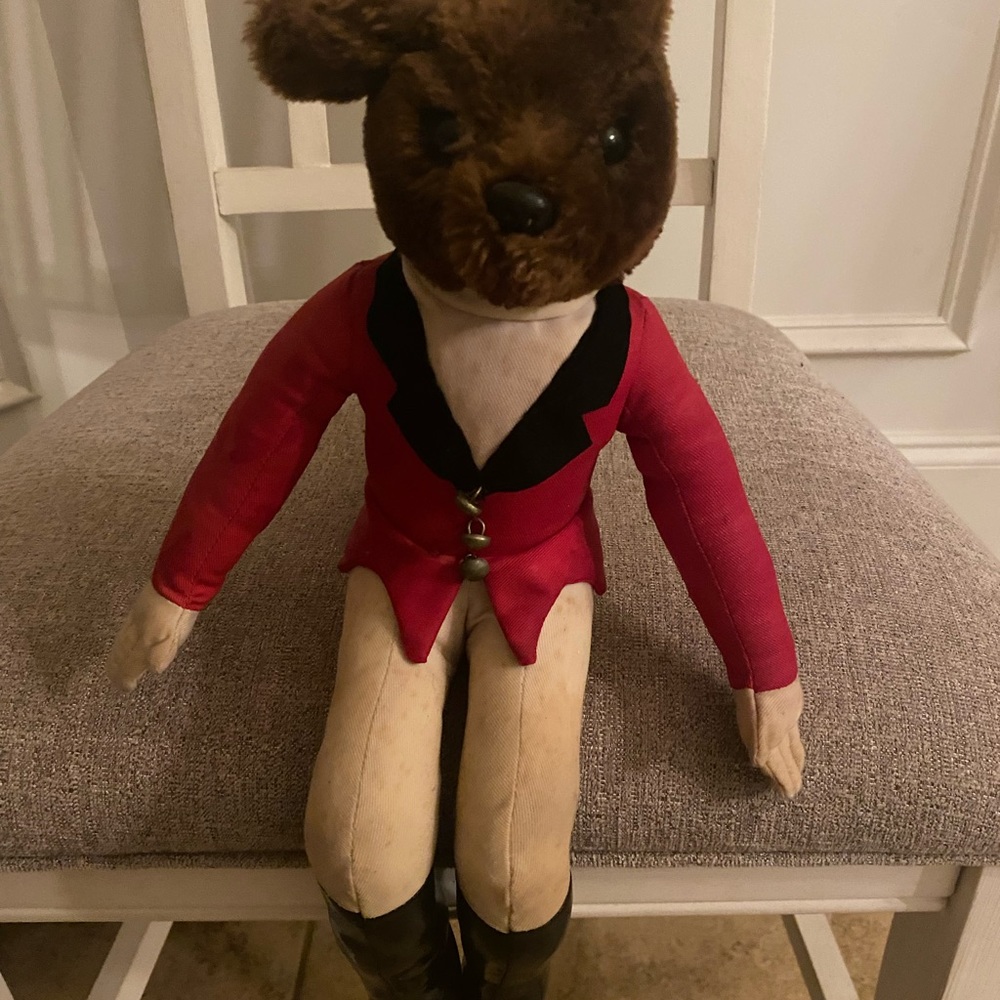 Fox Hunt Huntsman